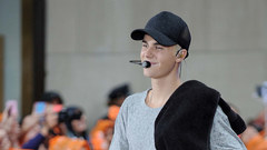 Justin Bieber - Baby (Acoustic Version) (Live at Today Show 2015)