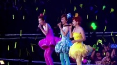 S.H.E - 我爱雨夜花& Talking