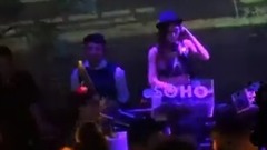 爱你爱到骨头里