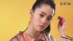 欧阳娜娜:我年轻、我有个性、我做自己!