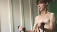 鹿晗 - 鹿晗更新INS视频一则 没有器械也得练