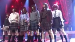 月曜日の朝、スカートを切られた