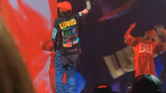 G-Dragon(BigBang) - Middle Fingers-Up