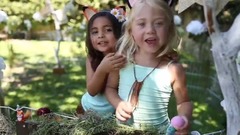 Enchantimals Dolls meet BESTIES Everleigh and Ava in an enchanting forest with real magical animals!