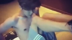 鹿晗 - 鹿晗同步更新微博INS视频一则 "酸爽 快来一起练" 17/07/22