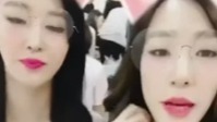 少女时代,Tiffany(少女时代),俞利(少女时代) - Yuri&Tiffany后台可爱自拍