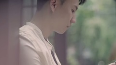 曾经有一份美好的爱情摆在我面前,现在只剩siri在我身边