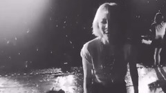 少时演唱会乱舞视频第二则