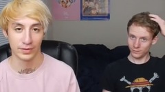 少女时代 - 外国两个迷弟观看少女时代Holiday