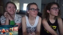 少女时代 - 三个迷妹SONE观看少女时代 Holiday