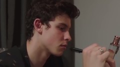 萌德香水广告幕后花絮 中文字幕(@ShawnMendes字幕组)