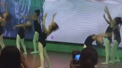 华语童星 - 舞蹈瑜伽展示