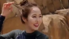 GFriend,俞宙(GFriend),信飞(GFriend),严智(GFriend) - 水上乐园高空管道水降挑战Cut