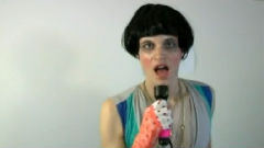 Yeah Yeah Yeahs - Cheated Hearts