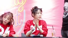少女时代 - Holiday Night 签名结束