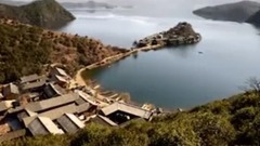 我在泸沽湖畔等着你