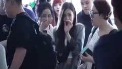 BLACKPINK - 粉墨去机场