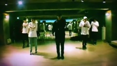 潘玮柏 - 「硬闹演唱会」练舞中