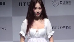 金泫雅 - 泫雅携六辑性感回归