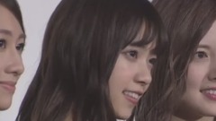 AKB48,乃木坂46,白石麻衣 - 乃木坂46 鏡割りも清く正しく美しく!?