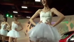 台北车展 白色超短裙深V美腿