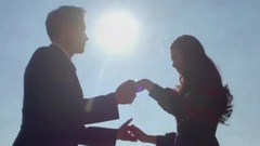 她 -  电视剧<人间至味是清欢>片尾曲