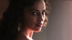 伊莲娜 沐浴大秀美背