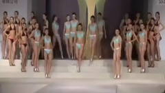 比基尼泳装秀