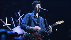 There's Nothing Holdin' Me Back 巡演版