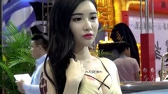 2015上海改装车展 魅惑靓模性感短裙秀美腿