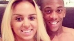 影视原声 - 马夏尔出轨情妇 前妻狂晒恩爱床照