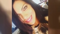 巴西第一美臀助威巴萨 想将身体献给梅西皮克