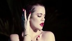 TT太幸福!卡戴珊拍全裸性感大片秀完美身材