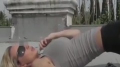 美女性感诱惑健身 腹平翘臀魅惑宅男眼球