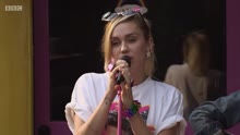 Miley Cyrus - Miley Cyrus Live In Lounge 2017