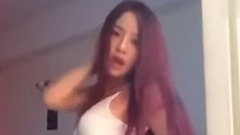 淫妹闺房狂扭水蛇腰 这般妖娆搁谁都受不了