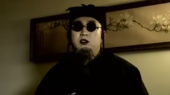 北京鸟巢大型演唱会当红艺人遭遇鬼上身,演唱会被迫停止