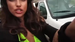 C罗前女友拍摄<体育画报> 海边比基尼旖旎风光