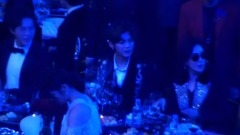 鹿晗 - 芭莎慈善夜