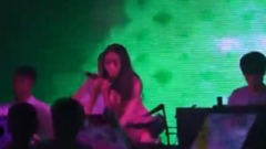 这首DJ舞曲是我最喜欢的一首之一,好听极了,无限循环试听!