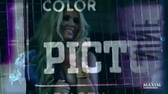 俄罗斯性感电眼美女杂志镂空写真