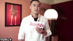 蒋劲夫最爱单品竟是戒指,张天爱也和Hogan玩起联名设计了小白鞋!_时尚芭莎.时装周专访