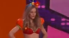 Justin Bieber - 追溯以往的经典贾斯丁比伯 展望上海2017