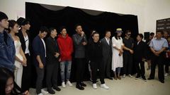 张曦个展“燬"群星红毯群访