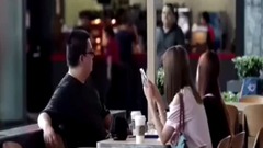 火车站响起我们熟悉的歌曲