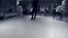 潘帅新单<第三类接触>舞蹈练习室镜面版,依然炫酷帅气