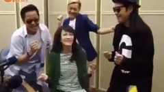 草蜢玩转录音室 孖Do姐又跳又唱high爆