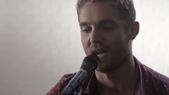 Brett Young - You Ain't Here To Kiss Me (Acoustic)