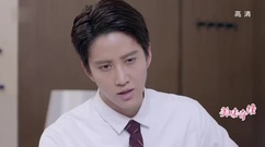 影视原声 - 电视剧<美味奇缘>美滋滋!Mike想起毛晓彤嘴角竟偷露微笑