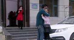 影视原声 - [苦乐村官]第20集预告-刘玉翠非要逼梅花和万喜分手